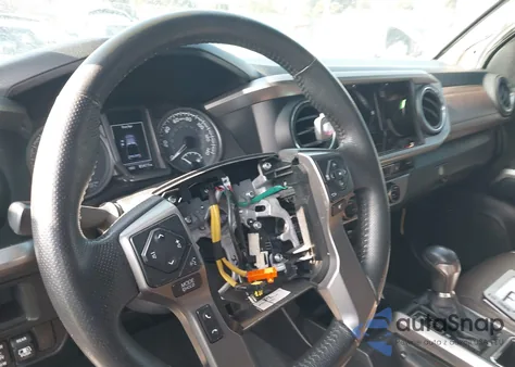 2017 Toyota Tacoma Limited z USA, uszkodzony, nr VIN 3TMEZ5CN9HM028310